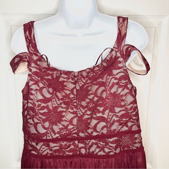 R & M Richards Morgan and Co Off Shoulder Lace Chiffon Dress Merlot Nude 18W NWT - Picture 9 of 11